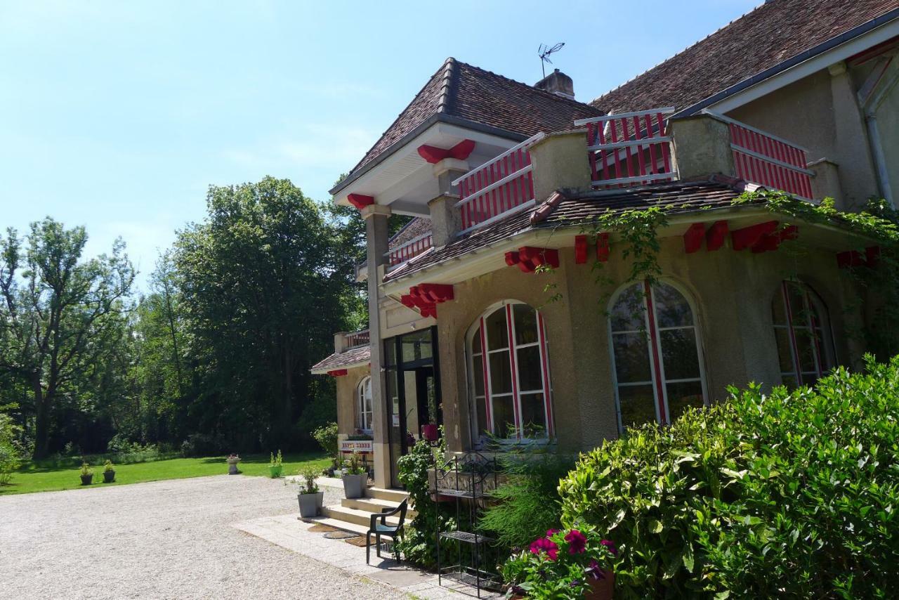 Domaine De L'Arche De Rene Au Lac Du Der Sainte-Liviere 外观 照片